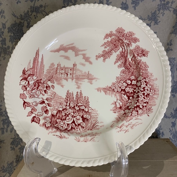 VTG Johnson Brothers Castle on the Lake - Set of 2 Dinner Plates - Picture 2 of 8